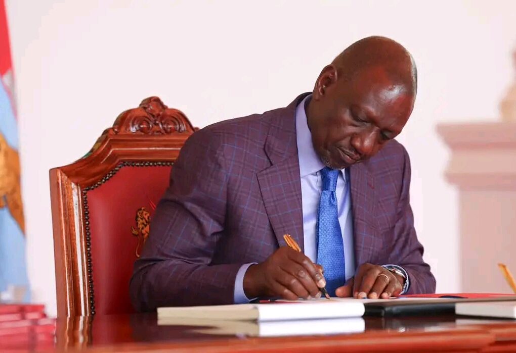 President William Ruto while assenting to the County Allocation of Revenue Bill, 2026. Photo/William Samoei Ruto/Facebook