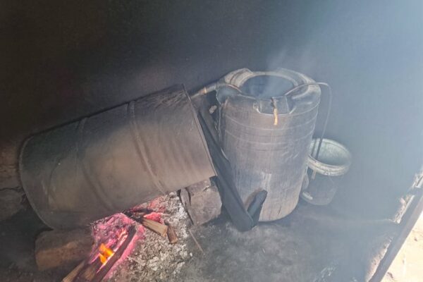 A Photo showing brewing materials and equipment recovered during a police crackdown on suspected illicit alcohol production in Misuuni Village, Machakos County, on August 15, 2026. PHOTO/@NPS-KENYA