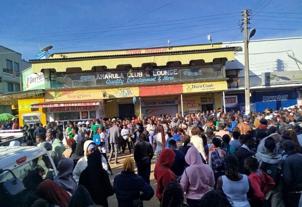 A section of residents who turned out in Kericho for job opportunities at Wajosee. PHOTO/HANDOUT